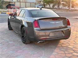 کرایسلەر 300